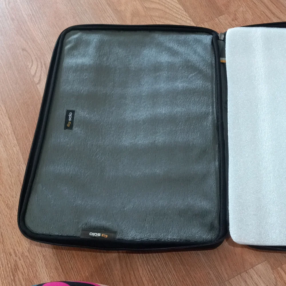 Computer sleeve - Picture 4 of 4